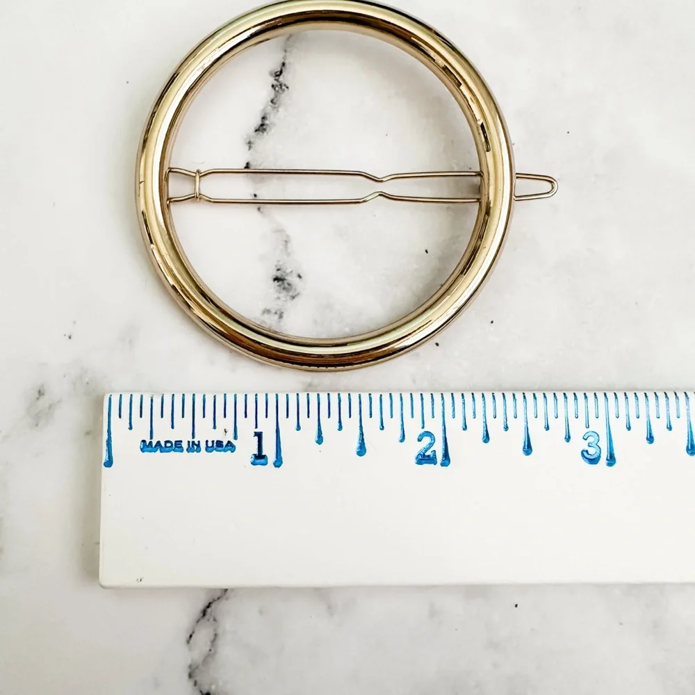 ✨4/$20 Chloe + Isabel x Jen Atkin Circle Barrette - Picture 3 of 4